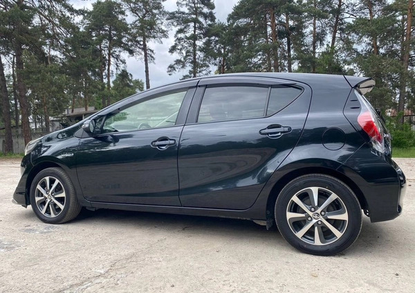 Toyota Prius cena 52999 przebieg: 69000, rok produkcji 2019 z Warszawa małe 562